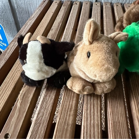 Puffkins Lot of 8 Stuffed Animals Plush Cow Kangaroo Walrus Hippo Bear Dinosaur - Picture 4 of 8